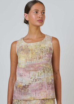 Naturals by Olibe et Julie HI-LOW Print top in JARDIN Print (#GA506)