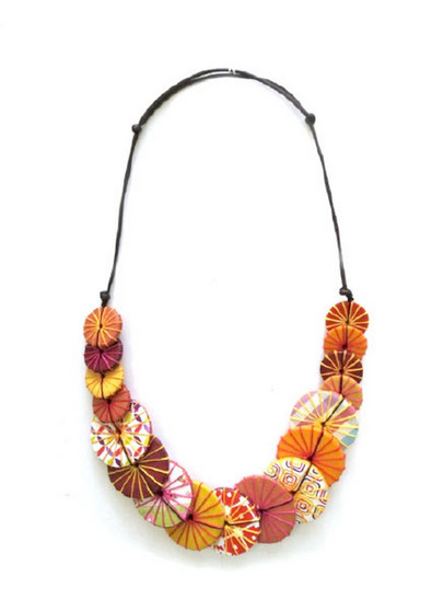 NEON FLORAL BUTTON NECKLACE - ORANGE