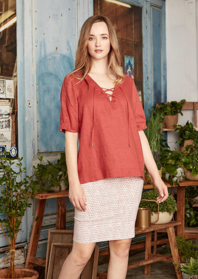 VERGE  100% LINEN VIENNA TOP IN WASHED RED