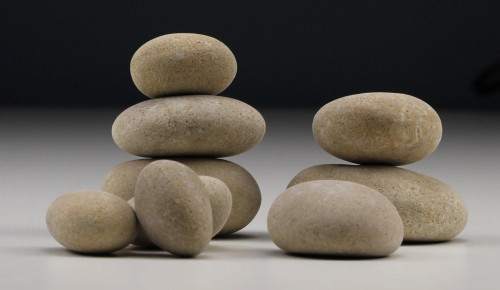 Ivory-Tan Fire Stones (20 lb Bag) – Heat-Resistant Matte Fire Pit Stones for Gas, Propane & Ethanol (Up to 180,000 BTU)