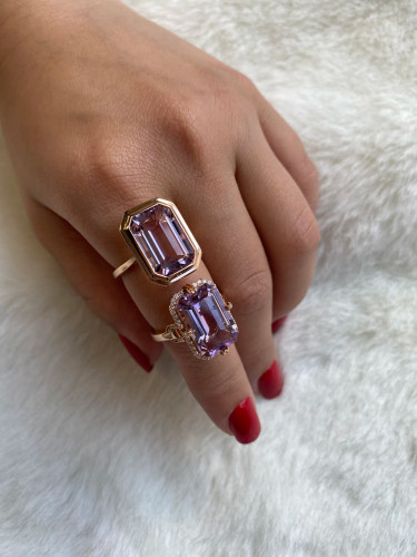 Lavender Amethyst Emerald Cut Bezel Set Plain Gold Ring (7.00 cts)