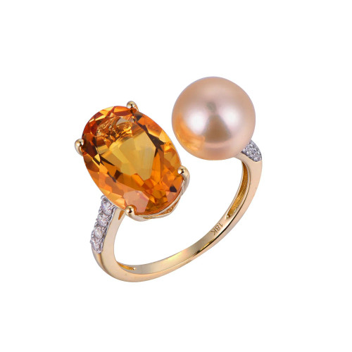 18K Yellow Gold Oval Cut Citrine and Pearl with 1/6 ct.tw. Diamond Ring