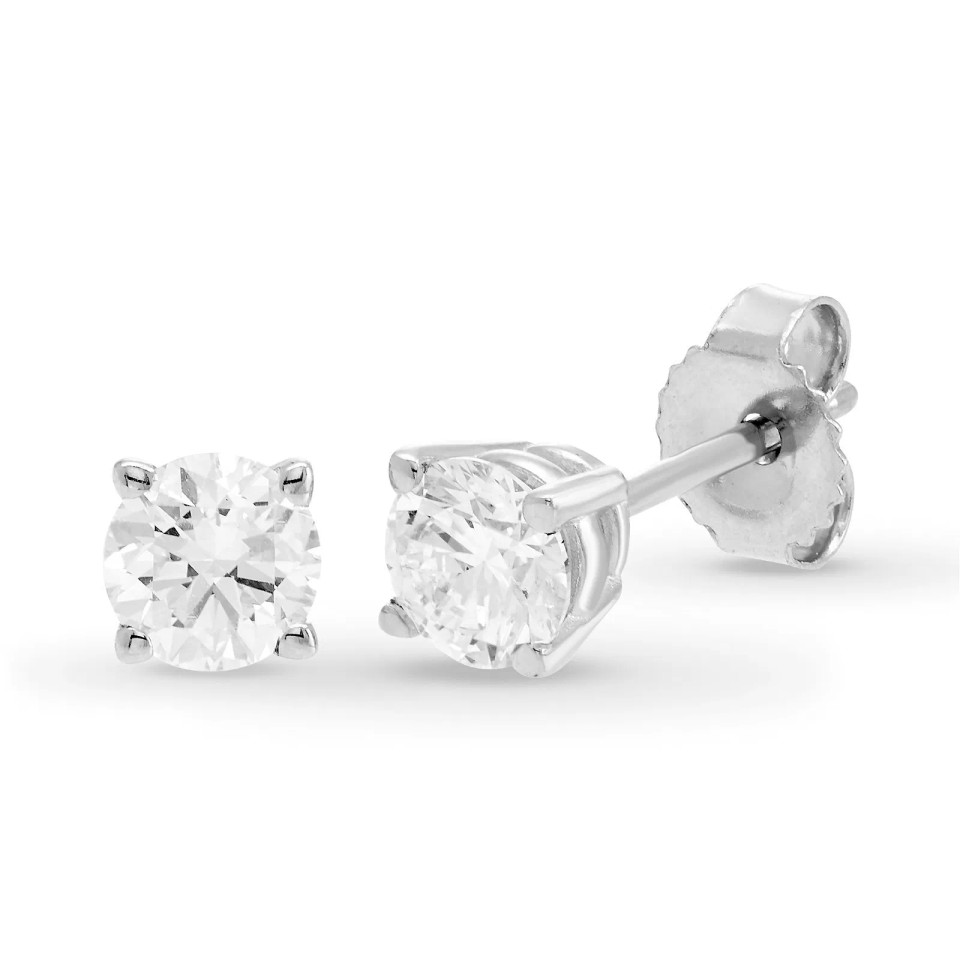 Round Stud Earrings (0.50 ct.tw.)