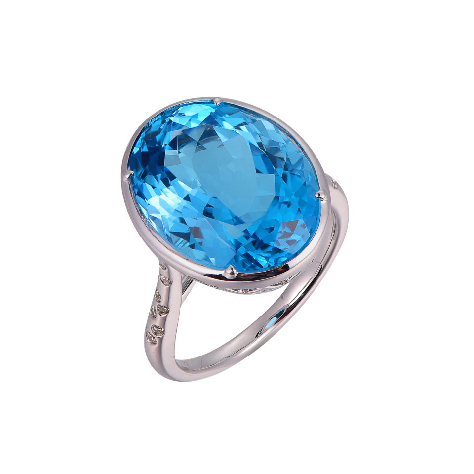 Swiss Blue Topaz Oval Cut Ring with Diamonds(0.07 ct.tw)