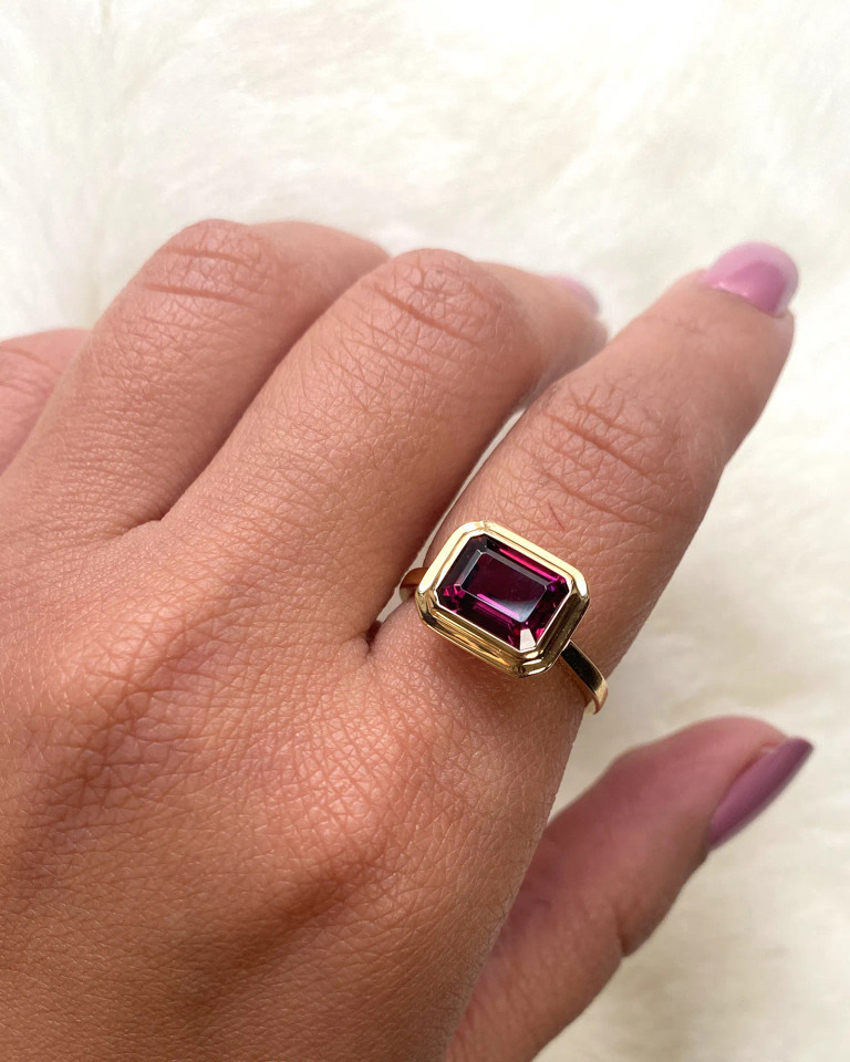 Garnet Emerald Cut Bezel Set Ring (3.00 cts)
