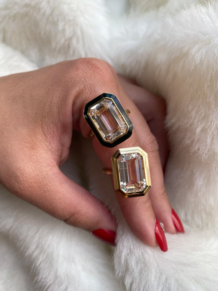 Prasiolite Emerald Cut Bezel Set Plain Gold Ring (6.25 cts)