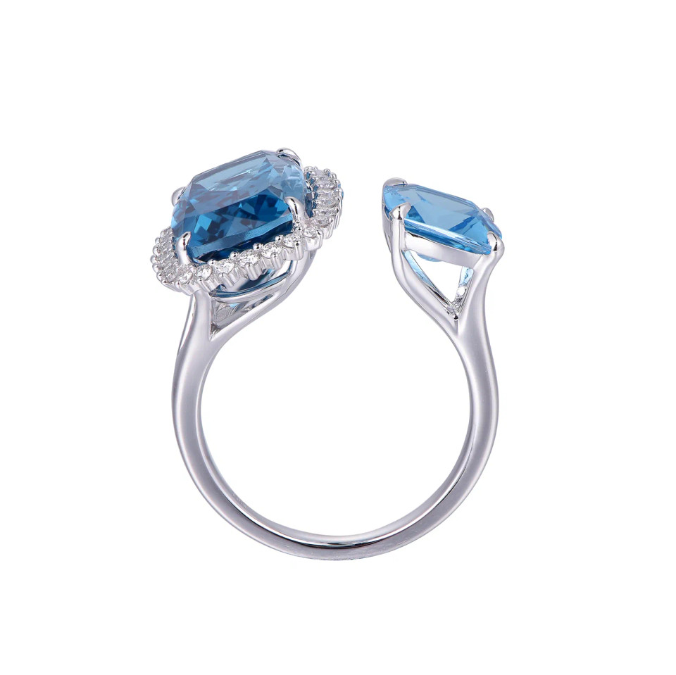 18K White Gold Cushion Cut London Blue Topaz with 1/4 ct.tw. Diamond Ring