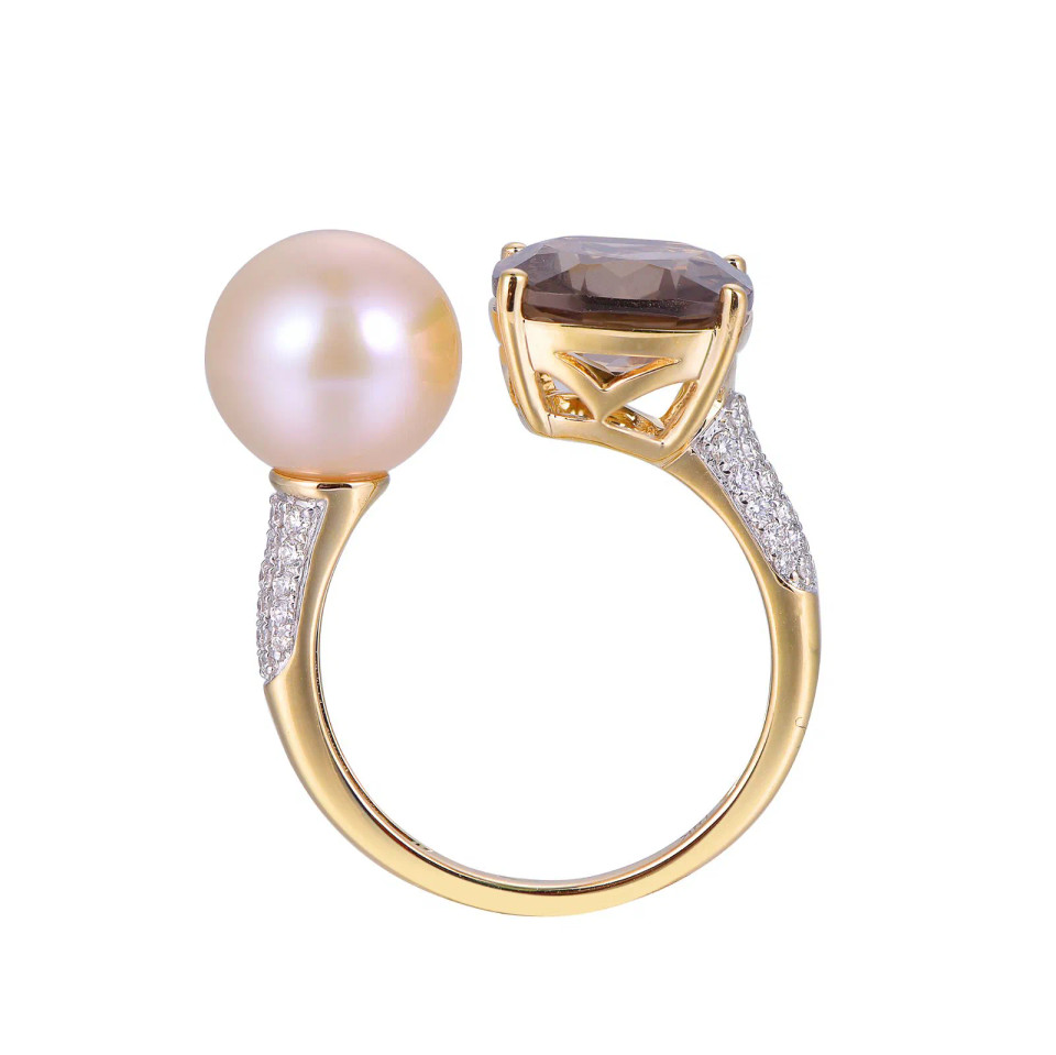 18K Yellow Gold Cushion Cut Smoky Quartz and Pearl with 1/4 ct.tw. Diamond Ring