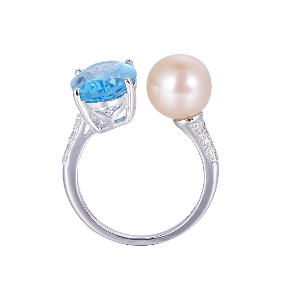 18K White Gold Oval Cut Swiss Blue Topaz and Pearls with 1/6 ct.tw. Diamond Ring