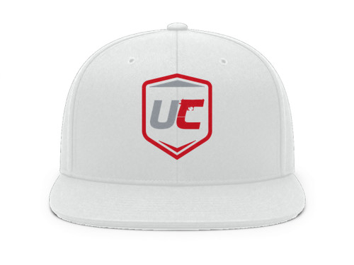 UC - Snapback in White with flat bill and embroidered UC shield