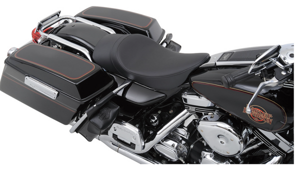 Drag Specialties Low Forward Smooth Solo Seat: 97-07 Harley-Davidson Road King/Street Glide Models