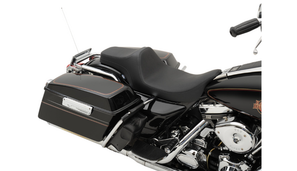 Drag Specialties Predator III Seat: 99-07 Harley-Davidson Road King/Street Glide Models