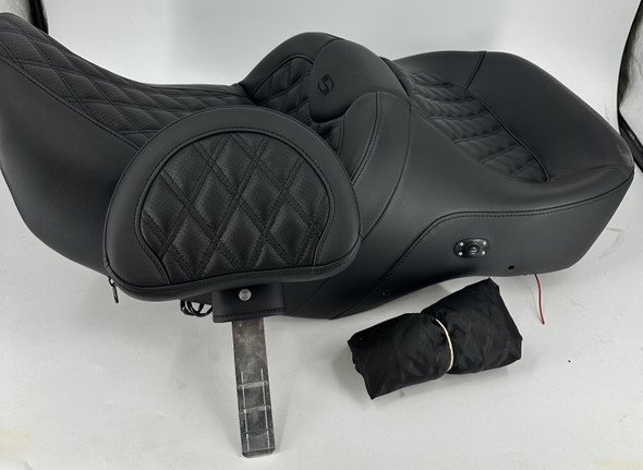 Saddlemen Roadsofa LS Heated Seat with Backrest: 01-10 Honda Goldwing - [DEMO]