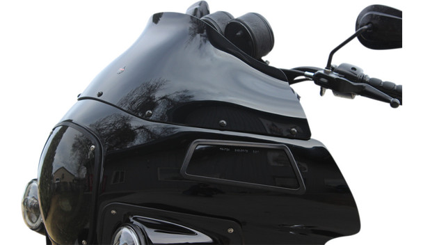 Klock Werks Flare Windshield: Harley-Davidson Dyna FXRP Models