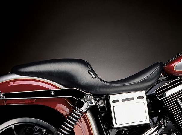 Le Pera Silhouette 2-Up Smooth Seat: 06-17 Harley-Davidson Dyna Models