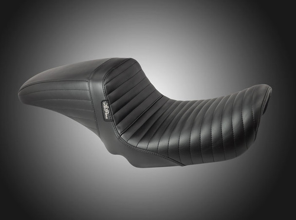 Le Pera Kickflip Pleated Seat: 04-05 Harley-Davidson Dyna FXD Models