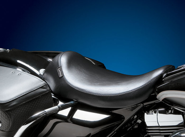 Le Pera Silhouette Solo Seat: 02-07 Harley-Davidson Road King Touring Models