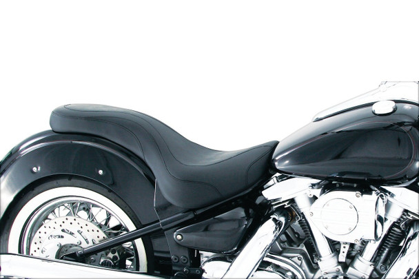 Mustang Daytripper One-Piece Seat: 99-15 Yamaha Road Star 1600/1700