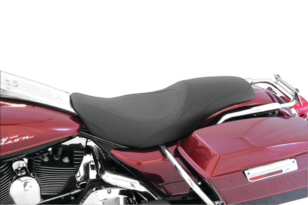Mustang Tripper Fastback One-Piece Seat: 97-07 Harley-Davidson Touring Models