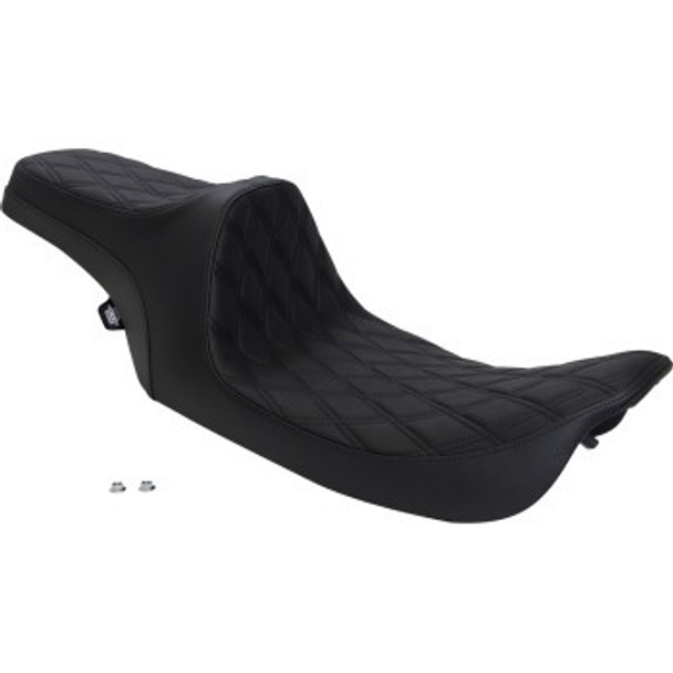 Drag Specialties Double Diamond Predator III Seat: 99-07 Harley-Davidson Road King/Street Glide Models