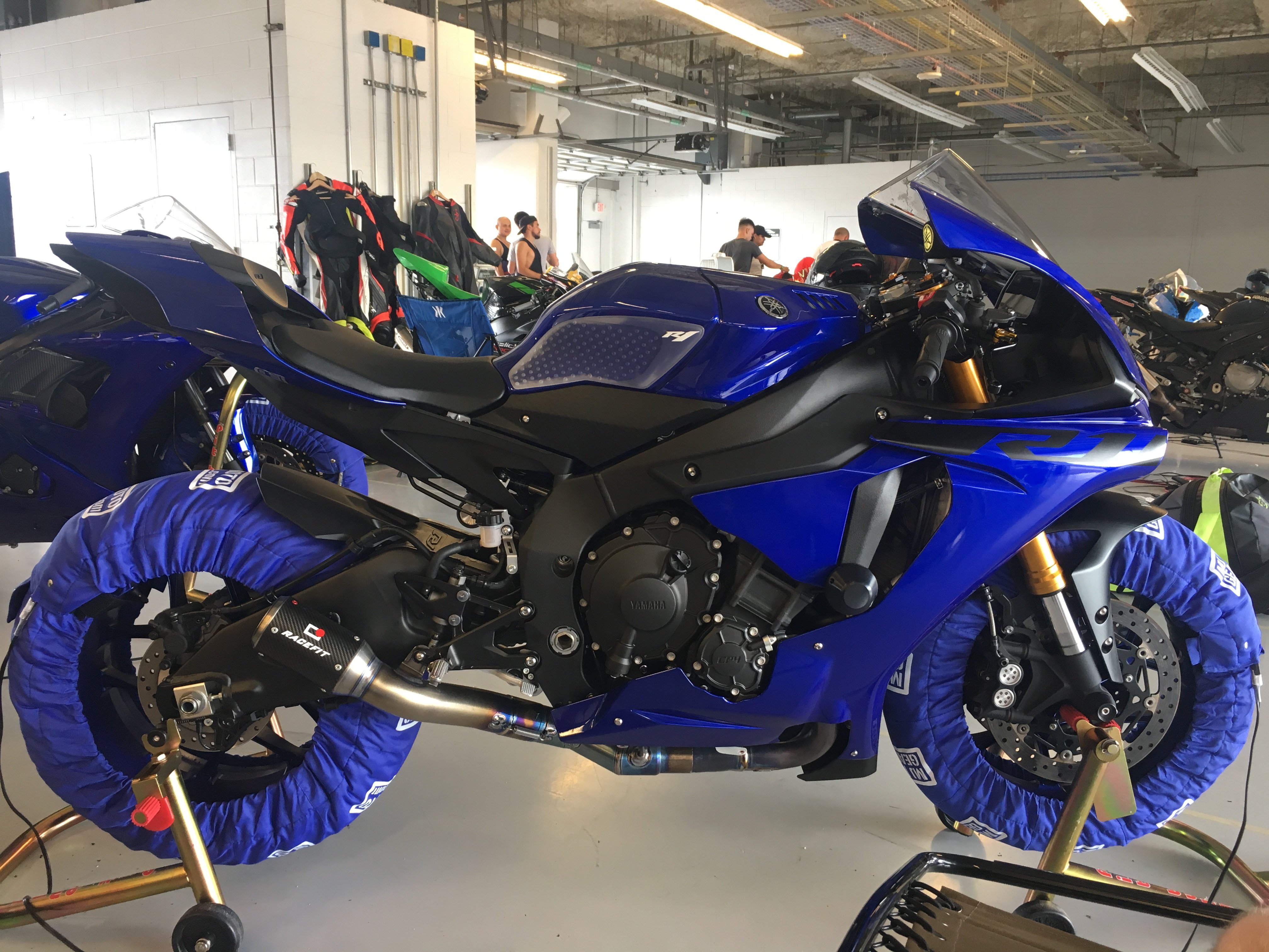 Racefit 15-25 Yamaha R1/M Slip-On Exhaust - MotoMummy | MotoMummy