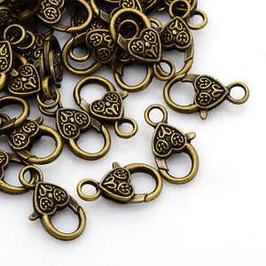 Antique Bronze Tibetan Style Heart Lobster Claw Clasps (4 pcs/pack) Antique Bronze Tibetan Style Heart Lobster Claw Clasps (4 pcs/pack)