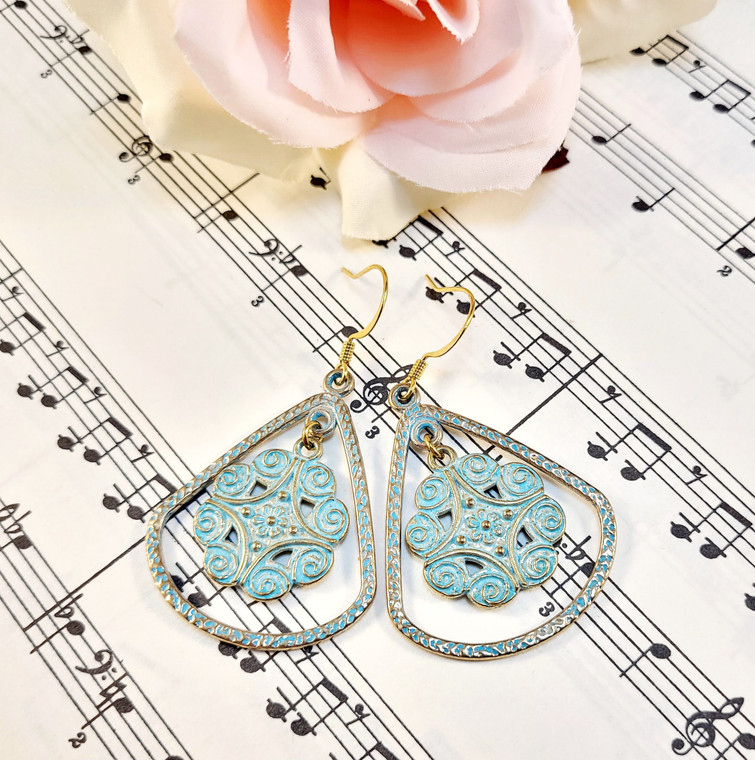 Harmonic Aura Earrings