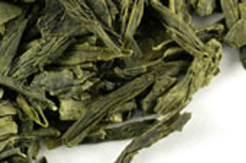 What is sencha green tea? Sencha loose leaf green tea  is a type of Japanese tea comprised of small green leaves. Organic sencha green tea offers a clean and astringent taste alongside notes of sweet fruitiness and wholesome earthiness. It is a dynamic and exciting brew, encompassing all the health benefits associated with green teas. What is sencha green tea? Sencha loose leaf green tea  is a type of Japanese tea comprised of small green leaves. Organic sencha green tea offers a clean and astringent taste alongside notes of sweet fruitiness and wholesome earthiness. It is a dynamic and exciting brew, encompassing all the health benefits associated with green teas.