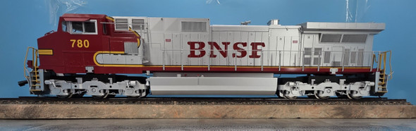 BNSF Warbonnet Dash-9 w/railpro Slightly Used No Box
