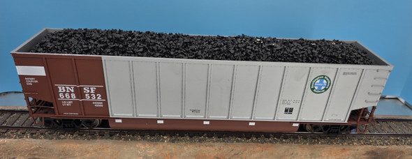 Used BNSF silver/brown Bethgon II w/coal load & Gauge 1 Kadee Couplers No Box
