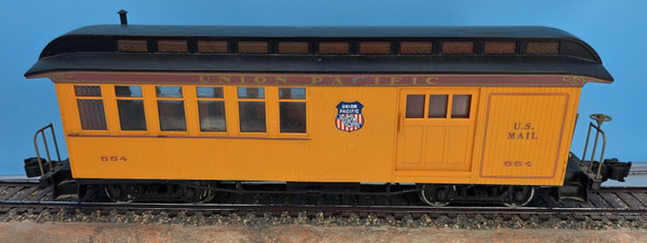 Used Bachmann Pullman Combine w/metal wheels no box