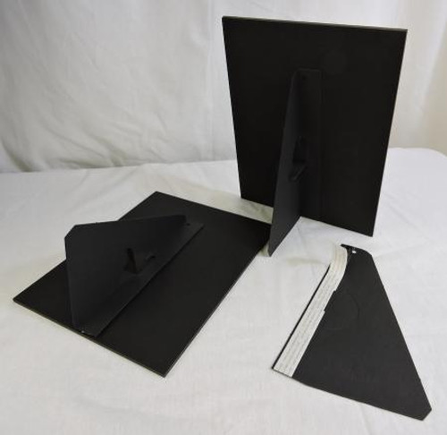 easel-black single wing