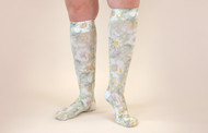 ​Walk with Style and Comfort: Unveiling the Benefits of Compression Socks