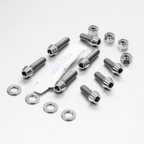Titan Fussrastenhalter Halter Kit Fahrer & Beifahrer