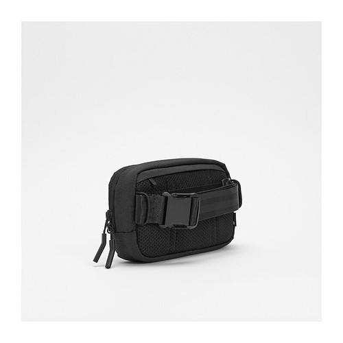 Incase Crosstown Sling - Black [INCO400800-BLK]