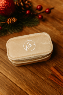 Mini Jewelry Travel Case to hold your Hypoallergenic Earrings