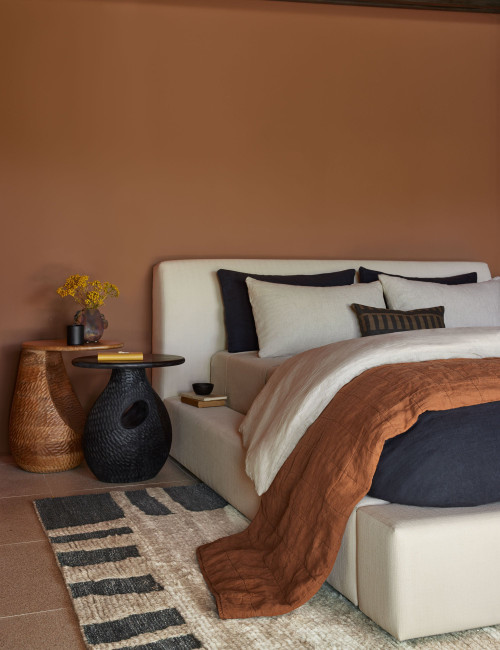 Hawkins New York Simple Linen Quilt