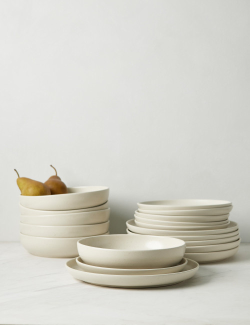 Casafina Pacifica Dinnerware, Vanilla (18-Piece set)