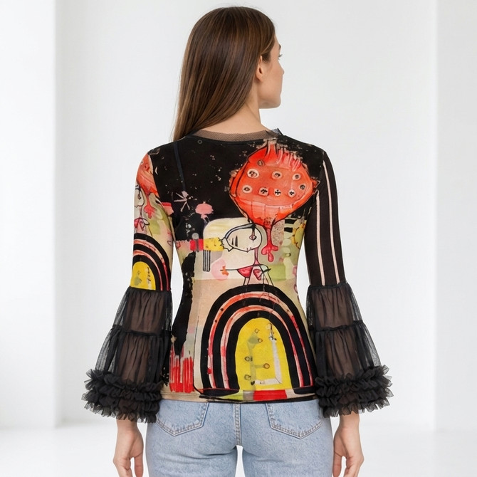 Madeline top in robot heart