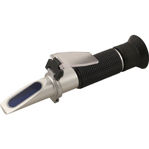 Refractometer W. Standard Gravity and Brix Scale