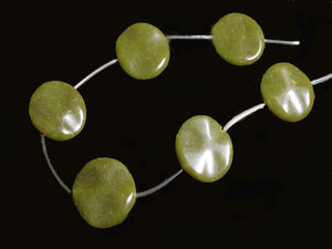 30mm Olivine Jade Twisted Coin Beads 15.5" 6pcs. natural [wa290]