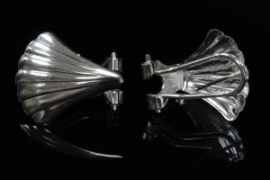 18x20mm Silver Plated Shell Clip On + Post Earring, 4pcs. [y645a]