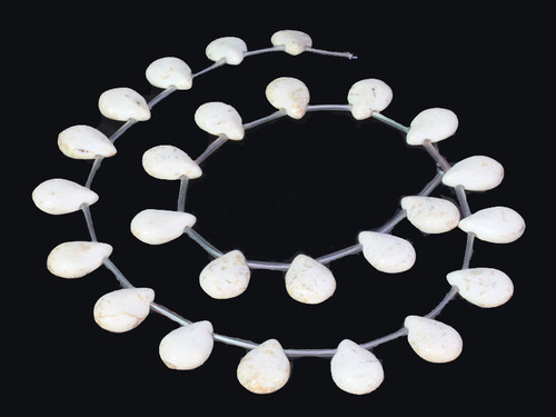 10x14mm White Magnesite Pear Briolette Beads 25pcs 15.5" [t421w]