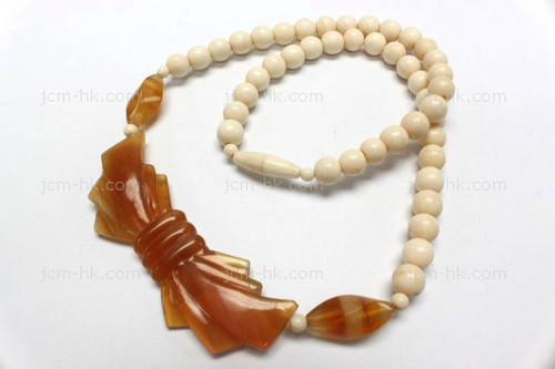 72x25mm Amber Horn Necklace 18" [z7493]