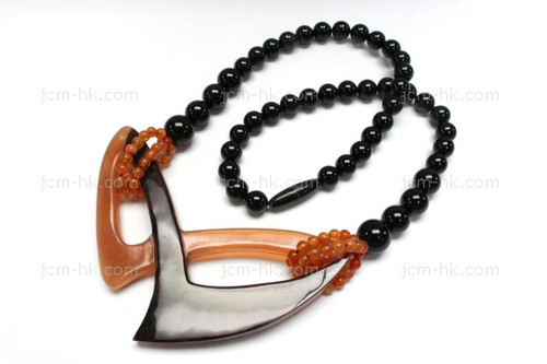 95x45mm Amber & Buffalo Horn Necklace 18" [z7553]