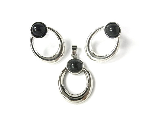 925 Sterling Silver 20x25mm Black Onyx Earring [e1175]