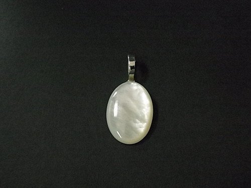 13x18mm A Grade Mother Of Pearl Oval Pendant [e97]