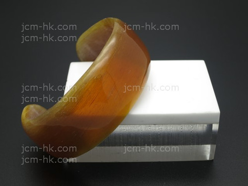 25mm Free Size Amber Horn Bangle [z7903]