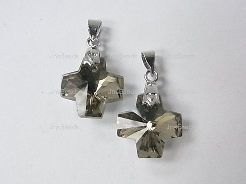 15mm Crystal Faceted Pendant 4pcs.
