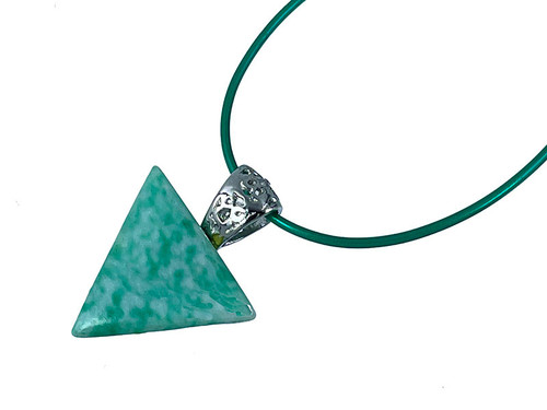 25mm China Jade Triangular Pendant [y720ep]